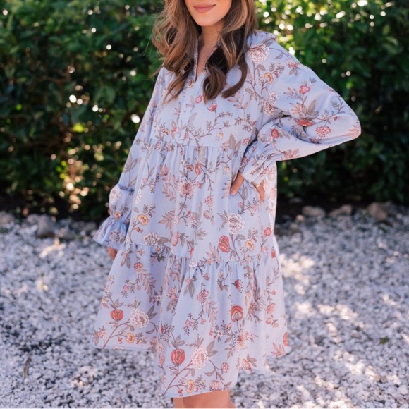 Gal Meets Glam Dresses & Skirts - Gal Meets Glam collection Allie tiered floral print shift dress mist periwinkle